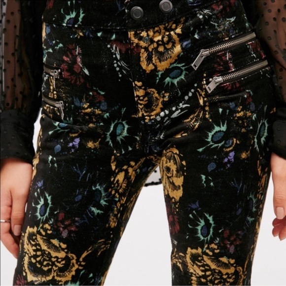 Free People Lennon Funktown Velvet Skinny Jeans 🖤 - Picture 3 of 10